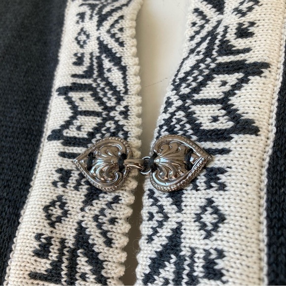 Natural Style | Merino Wool Button Down Cruelty Free Cardigan Sweater - Picture 2 of 8